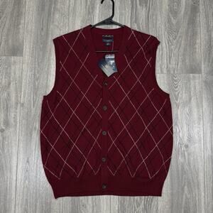 Club Room Sweater Vest Estate Merino Wool Mens L Burgundy Red Argyle Grandpa NWT
